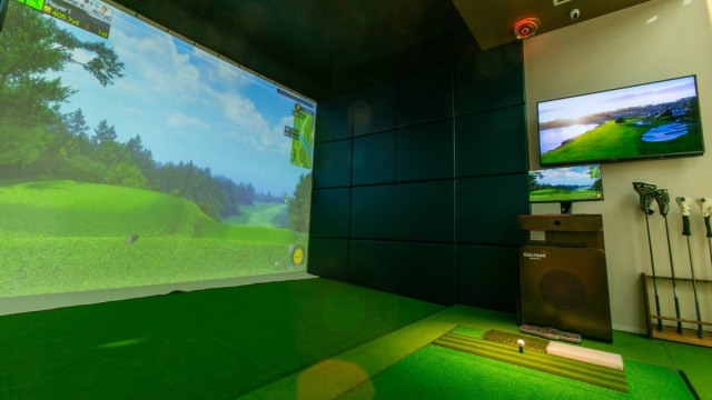 Lounge Range 四谷三丁目 のサムネイル