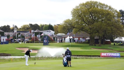 Die erste Runde der British Masters startet bei bestem Golf-Wetter