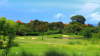 Bali National Golf Club Wer es bis nach Bali, Indonesien, schafft, sollte auf eine Runde Golf nicht verzichten. Der Bali National Golf Club ist definitiv die erste Adresse auf der Trauminsel, wie die neunte Bahn beweist.(Foto: Bali National Golf Club)