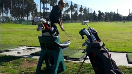 Morgan Miller lernt Golfen (Foto: @MillerBode)
