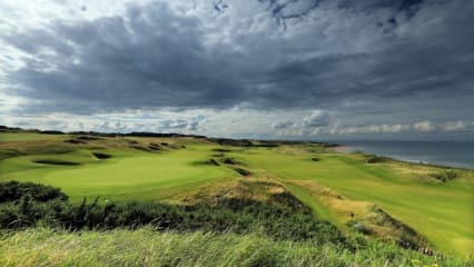 #10: Kingsbarns Golf Links, Schottland
Auf Kingsbarns, im schottischen St. Andrews, kann eine einzige Runde sich bereits mit 359 US-Dollar (ca. 288 Euro) niederschlagen.
(Foto: Getty)