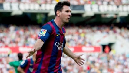 Platz 9: Lionel Messi
Der argentinische Fußballfloh in Diensten des FC Barcelona hat laut Forbes einen Markenwert von zwölf Millionen US-Dollar. Das ist eine Million weniger als im Vorjahr. Seine Werbepartner (u.a. Adidas und Turkish Airlines) zahlten ihm dennoch 23 Millionen US-Dollar. Bei der Fußball-WM 2014 wurde er als bester Spieler geehrt. (Foto: Getty)