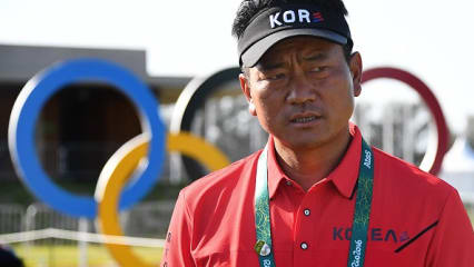 Analyse des Kurses KJ Choi begleitet die südkoreanischen Spieler als Trainer und liefert eine erste Einschätzung des olympischen Golfkurses: "Der Kurs ist etwas kürzer. Der Fokus wird auf dem Spiel mit dem Eisen liegen. Außerdem braucht es Vorstellungskraft und Kreativität rund um die Grüns." (Foto: Getty)