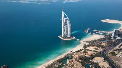 Erleben Sie mit Türkish Airlines Golf in 122 Ländern - zum Beispiel den Vereinigten Arabischen Emiraten. Sonne, Strand und Luxus pur ergibt ein einzigartiges Urlaubserlebnis. (Foto: Flickr)