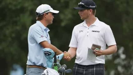 Sportsmanship bei der PGA Championship Die beiden Führenden vor dem Finaltag Chris Stroud und Kevin Kisner gingen freundschaftlich aber bestimmt in das Finale. Das ist eben Golf - ein Sport für Gentlemen!(Foto: Getty)