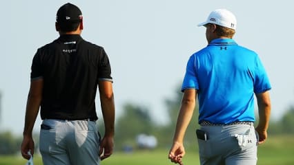 Finales Duell
Früh zeichnete sich ab, dass es am Finaltag der PGA Championship ein Duell zwischen Jordan Spieth und Jason Day geben würde. Keiner der anderen Spieler in der Spitzengruppe konnte der Pace der beiden ernsthaft folgen. Am Ende durften sich beide über einen Erfolg freuen.
(Foto: Getty)