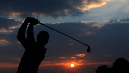 KLM Open 2014 in Zandvoort, Niederlande
Es war ein vielversprechender Morgen in Zandvoort an der niederländischen Küste: Lokalmatador Joost Luiten trainierte am Donnerstag schon in den frühen Morgenstunden auf der Range, um sich auf seine Tee Time um 8:15 Uhr vorzubereiten. (Foto: Getty)