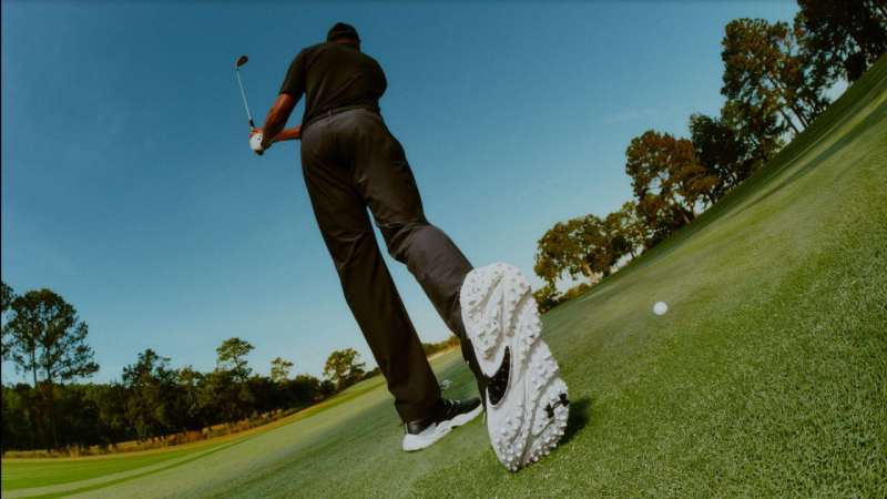 Under Armour bringt mit Halo Tour SL Laufschuh-Technik auf den Golfplatz