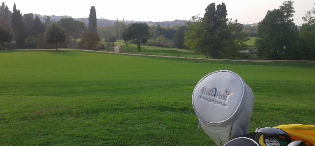 Die Golf Post Schlägerhaube darf auch nicht fehlen...