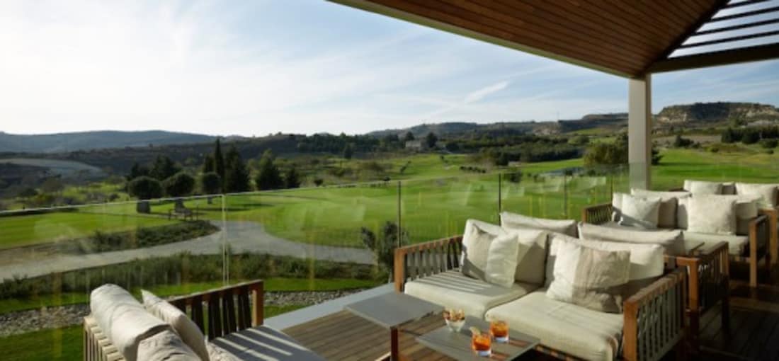 Abgesehen vom Golfplatz wartet Minthis Hills mit einem luxuriösen Clubhaus inklusive Restaurant und Sportbar auf. (Foto: Minthis Hills Golf Club)