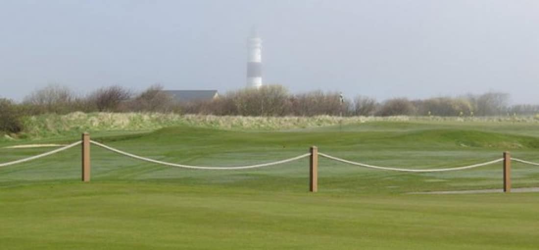 <h2>Herausforderung</h2>
Anspruchsvolles und abwechslungsreiches Golfen auf der Nordseeinsel wird jeden Golfer beeindrucken (Foto: flickr).