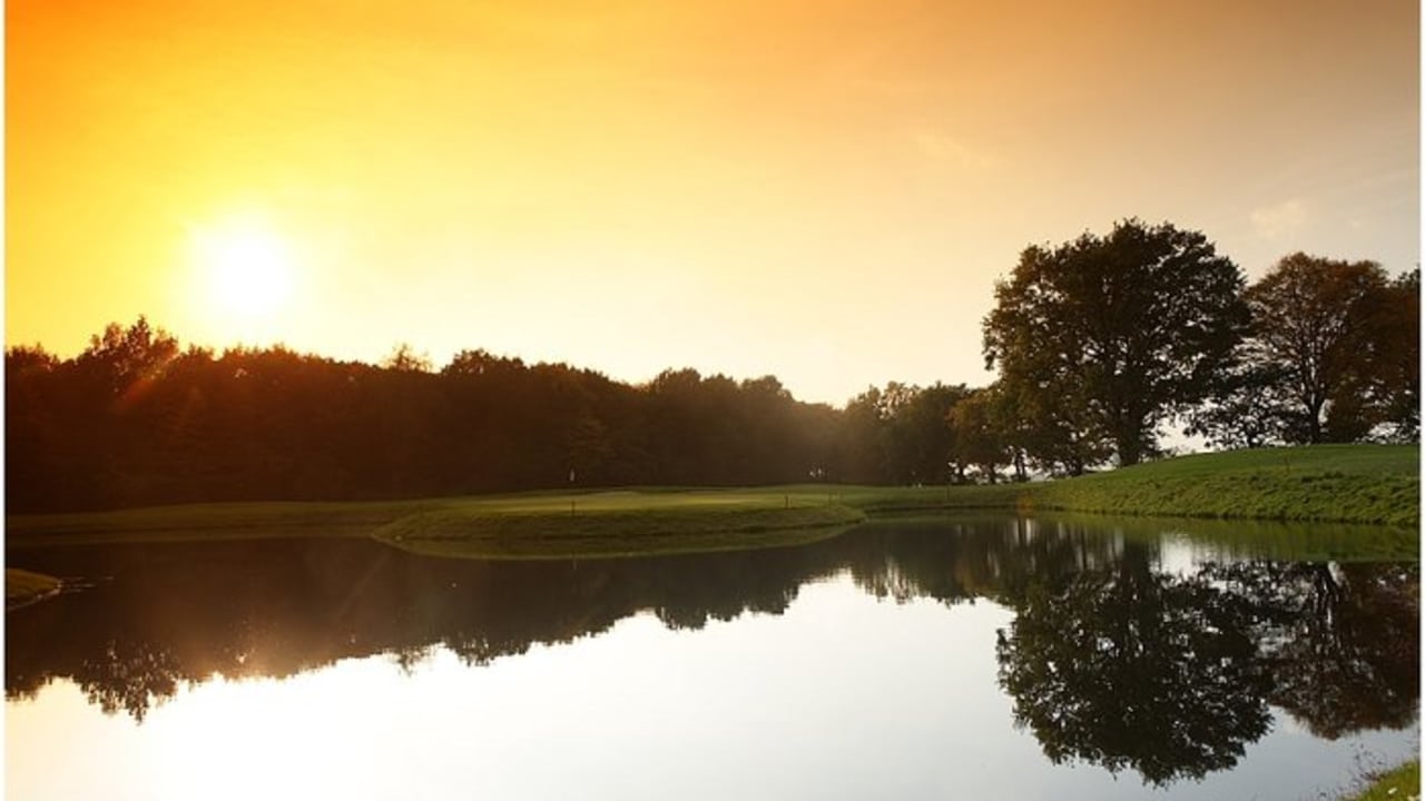 Ein schönes Ambiente auf dem Golfplatz des Golf Gut Glinde in Schleswig-Holstein