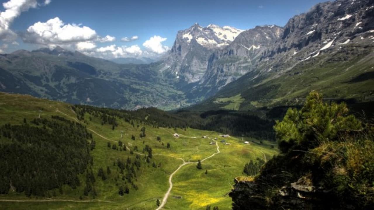 <h2>Wanderwege so weit das Auge reicht</h2>
Die Region bietet so viele Wanderwege, dass man immer wieder neue Pfade entdeckt (Foto: flickr).
