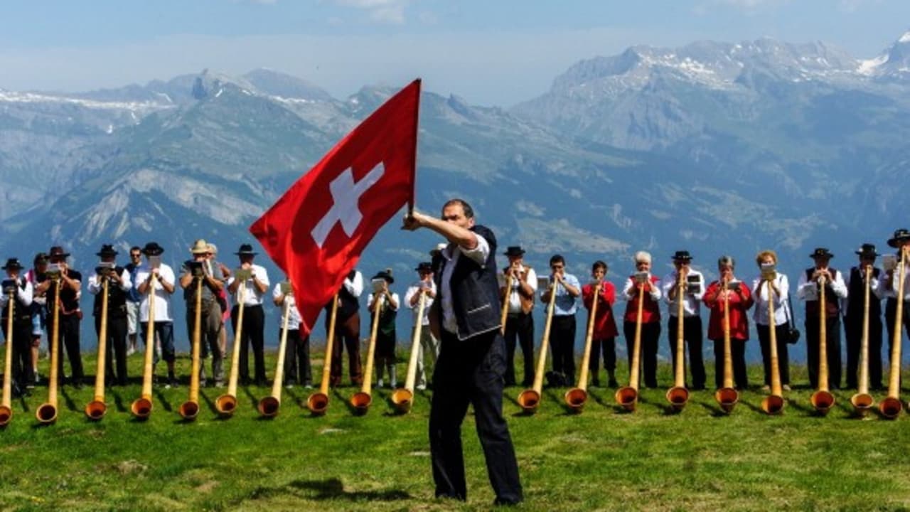 <h2>Der größte Kanton</h2>
Der Kanton Graubünden liegt im äußersten Südwesten der Schweiz. Er ist der größte Kanton der Alpenrepublik und hat dennoch nur fünf Orte, in denen mehr als 5000 Menschen leben. (Foto: Getty)