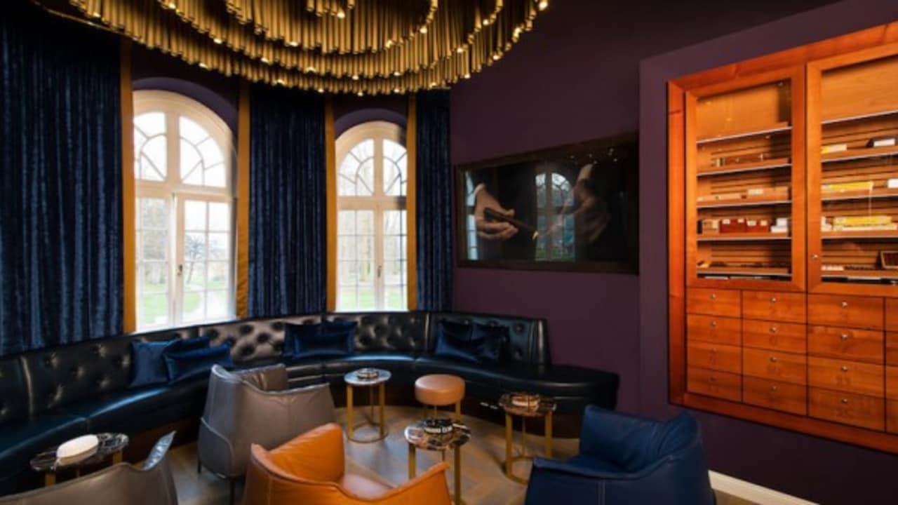 Die Smokers Lounge.