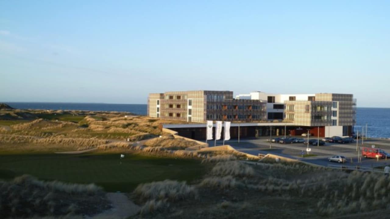 <h2>Budersand</h2>
Wunderschöne Aussichten auf die Nordsee, Golfgenuss pur (Foto: getty).