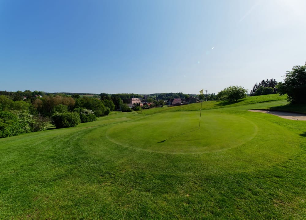 Golfplatz-Gruen-Aussicht