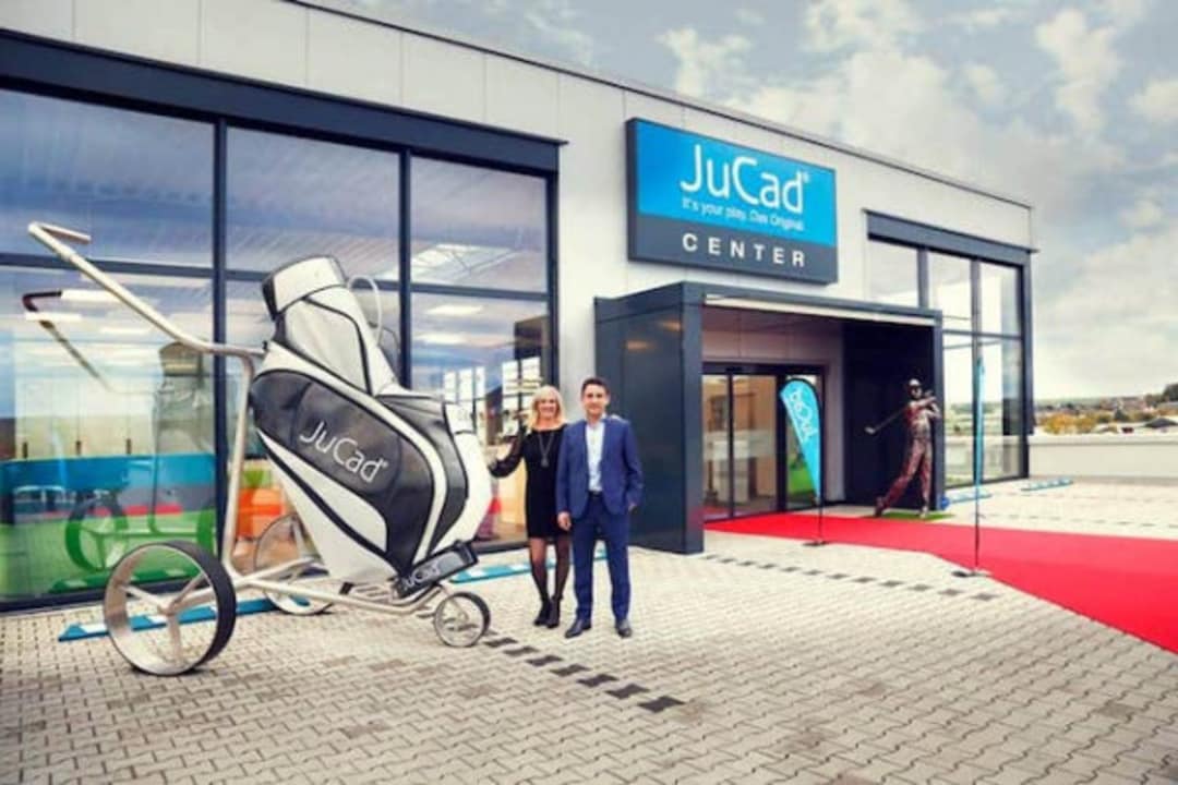12-store-Golf-Post-Advent-Jucad