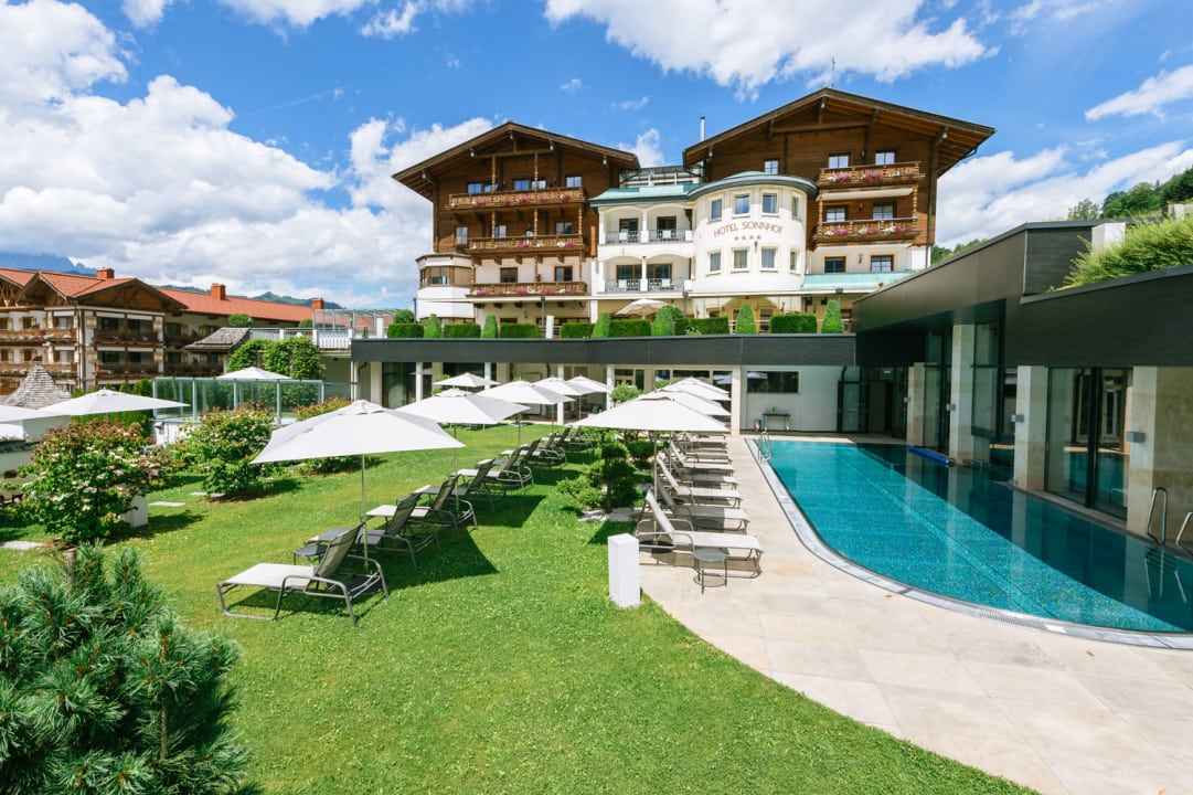 Sonnhof-Alpendorf-Aussenansicht-Sommer