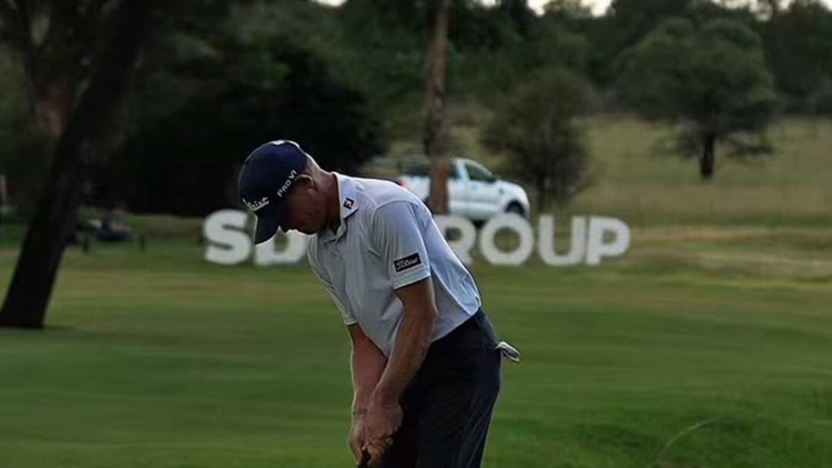 MJ Viljoen’s Birdie on 18th Spurs Playoff Chance at SDC Open