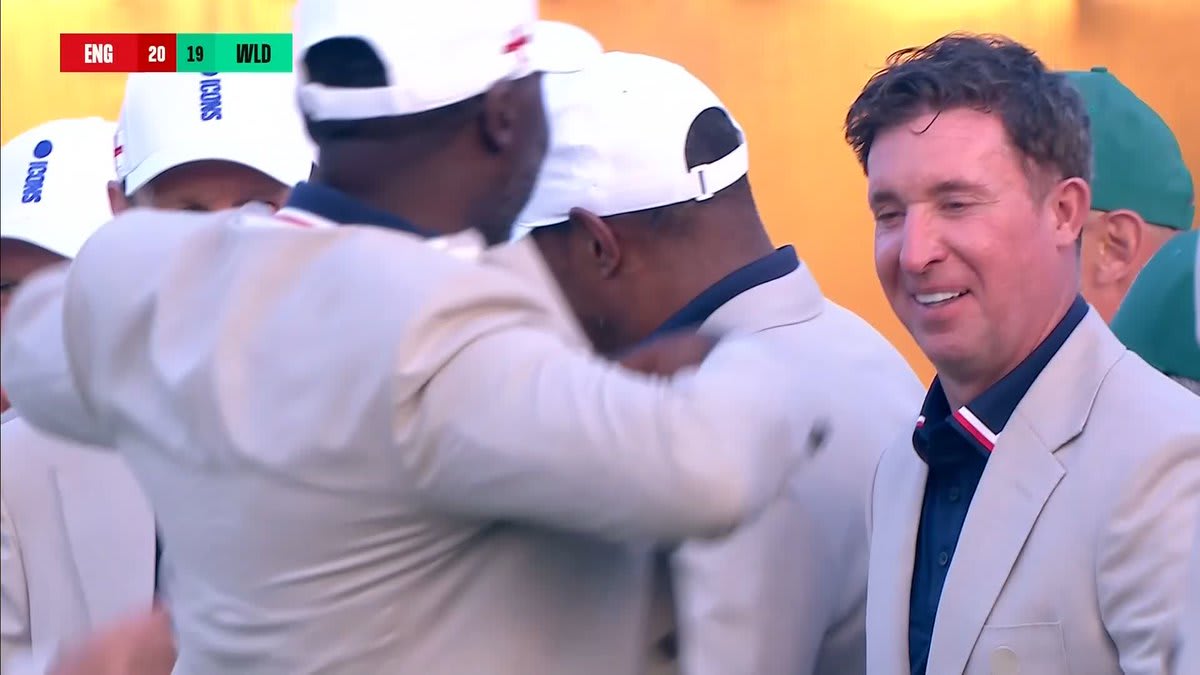 Memorable Jacket Handover Highlights Golf Tradition