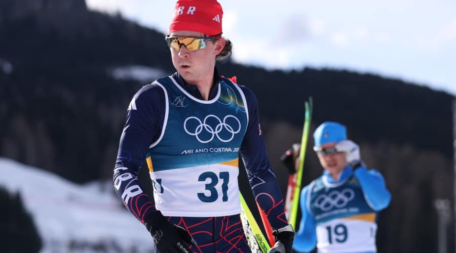 Joe Davies Impresses with 16th Place Olympic Debut at Milano-Cortina