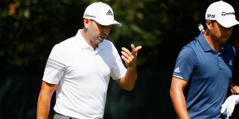 Adidas stattet namenhafte Prof...