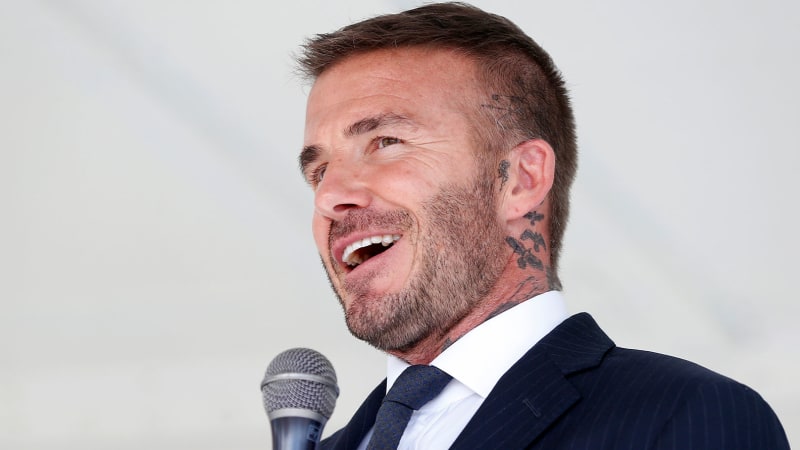 Golf-Initiative will David Bec...