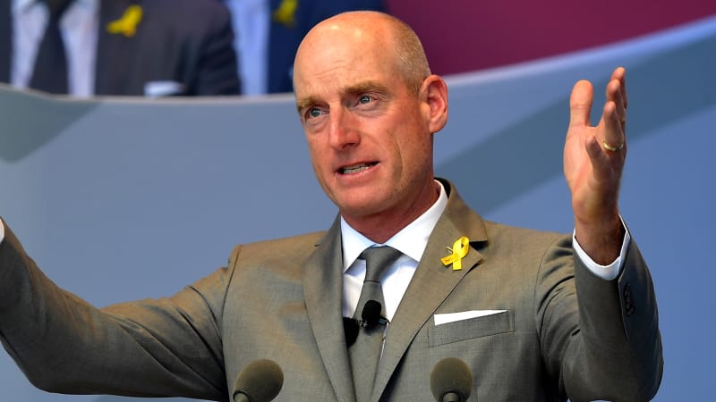 Vor ersten Fourballs: Jim Fury...