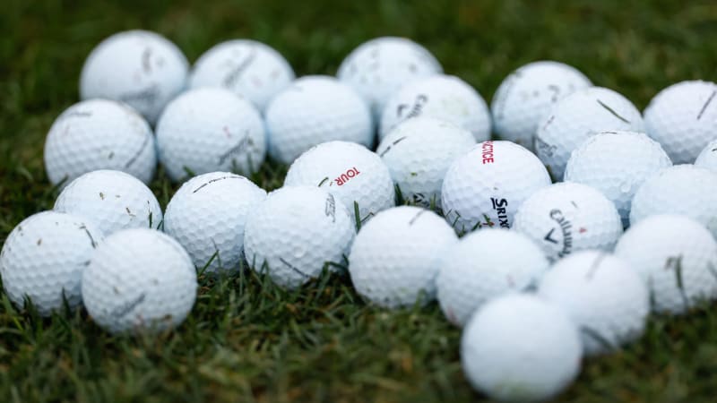 Golfregeln: Was tun, wenn mein Ball auf einem anderen, verlorenen Ball landet?