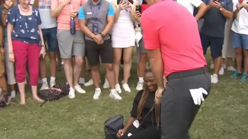 Abschlag von Rory McIlroy sorg...