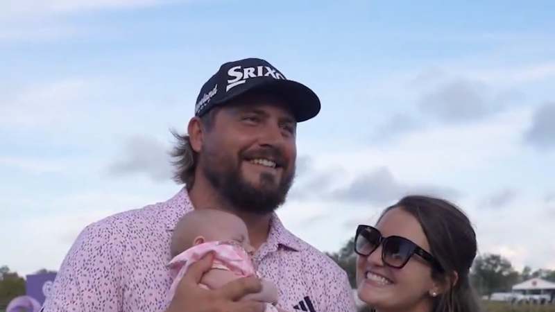 Andrew Novak gewinnt erstes Gr...