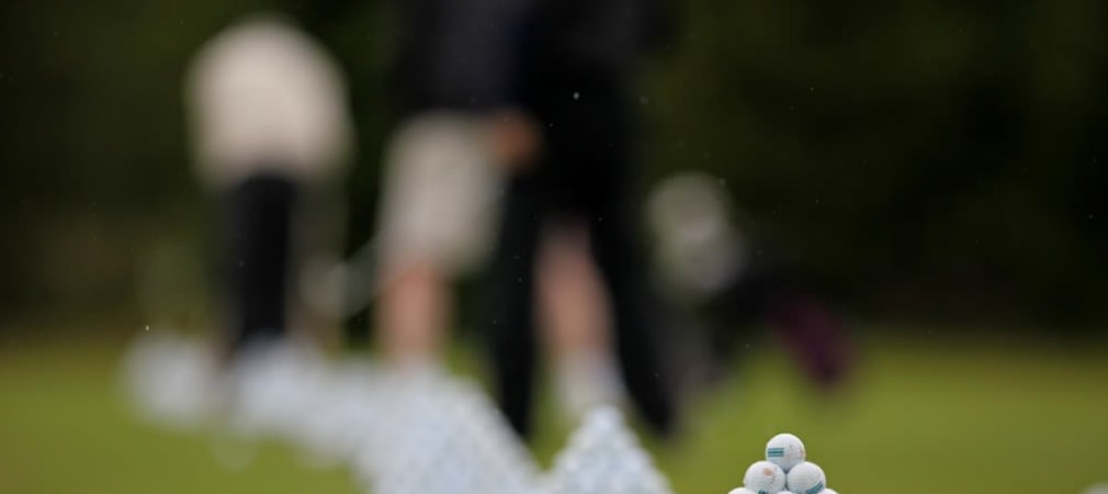 Golfballpyramide (Foto: clappstar)