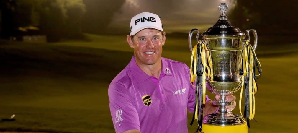 Lee Westwood sicherte sich nach überlegener Leistung den Sieg bei der Maybank Malaysian Open.