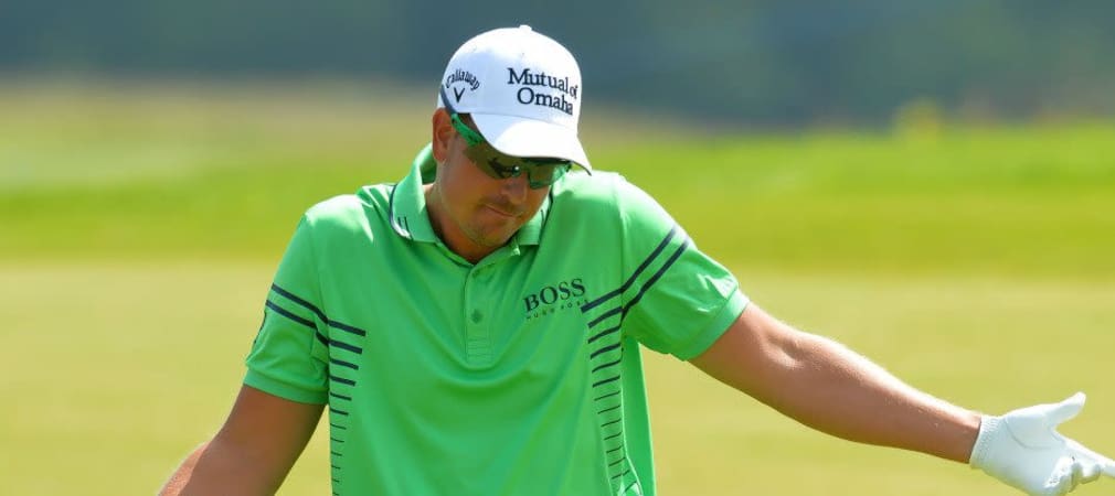 Er weiß selber nicht, wie genau das abgelaufen ist - auf jeden Fall ist Henrik Stenson nach seiner 64 am Moving Day in geteilter Führung. (Foto: Getty)