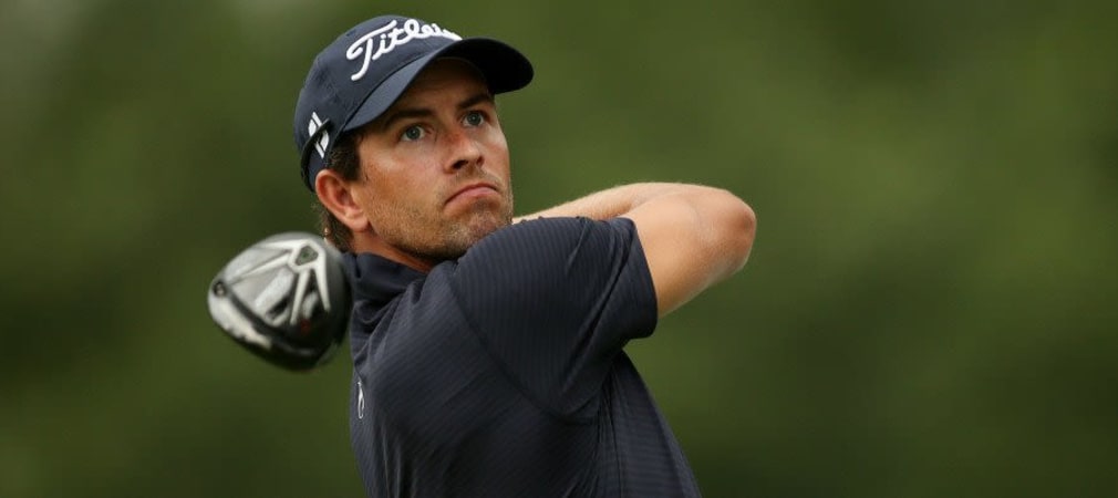 Adam Scott spielt sich am zweiten Tag mit einer 65er Runde an die Spitze des Feldes. Im Vorjahr konnte der Weltranglistenerste bereits The Barclays für sich entscheiden.(Foto: Getty)