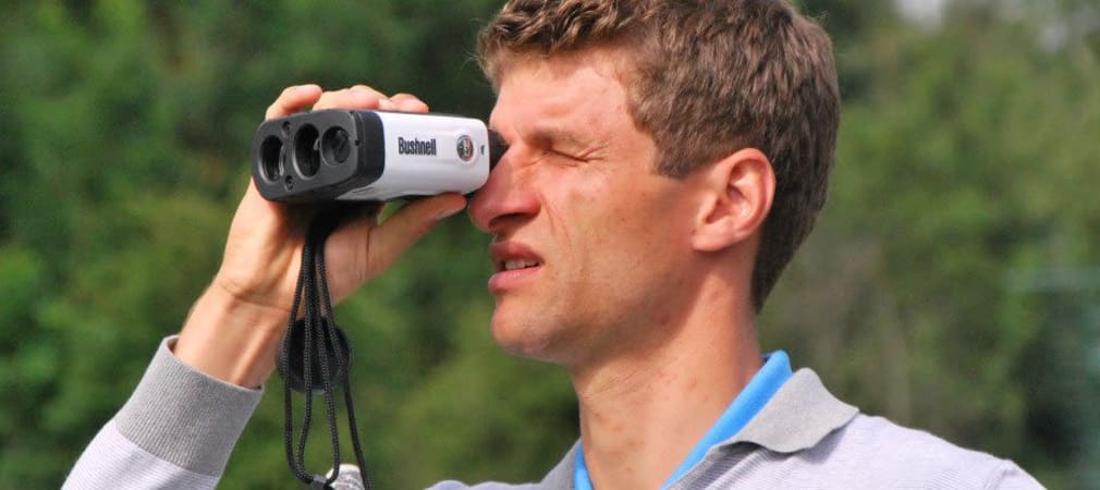 Thomas Müller ist Fußball-Weltmeister, spielt aber auch leidenschaftlich gerne Golf.