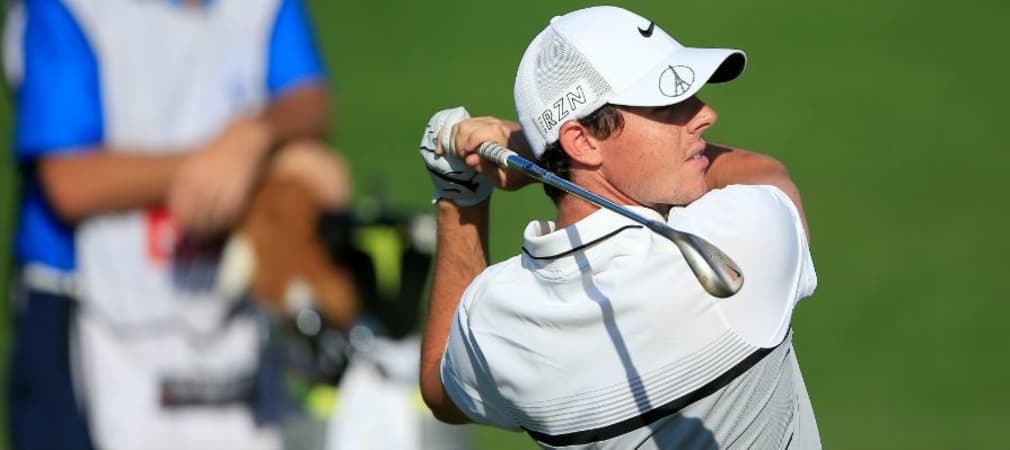 Blick auf den Ball. Rory McIlroy mit Nike Ausrüstung. (Foto: Getty)