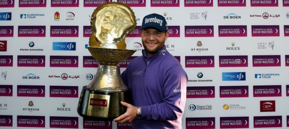 Die Mother of Pearl Trophy bleibt nach dem Sieg beim Qatar Masters 2016 in den Händen von Branden Grace. (Foto: Getty)