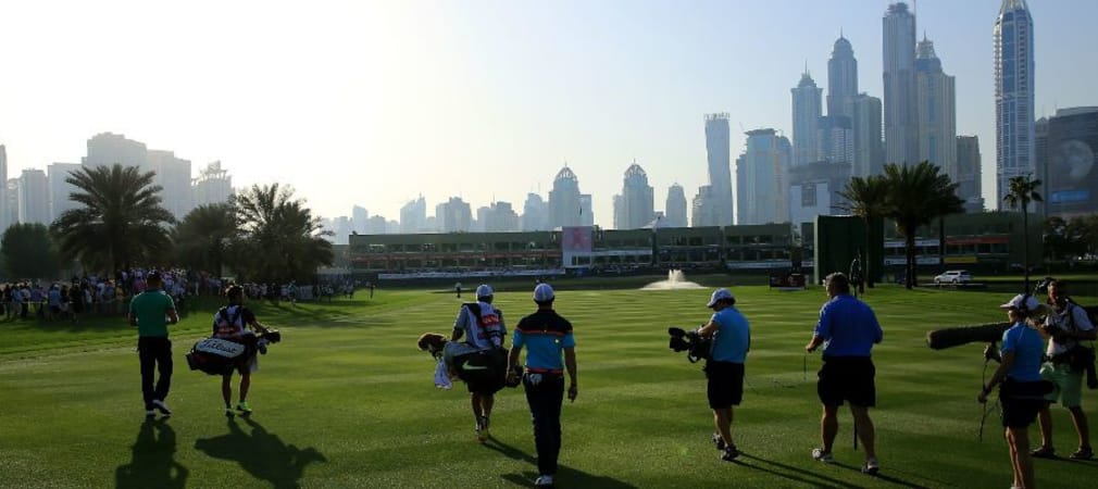 Vor der imposanten Kulisse der Wolkenkratzer in Dubai will Rory McIlroy seinen Titel verteidigen. (Foto: Getty)