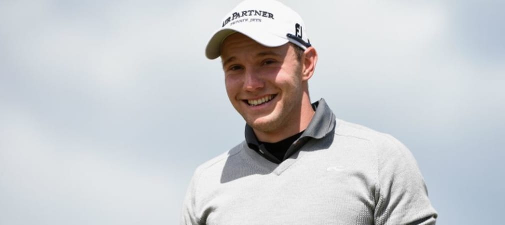 Maximilian Kieffer hat allen Grund zum Lachen: Aus dem Top 15 geht er ins Wochenende der Hero Indian Open. (Foto: Getty)