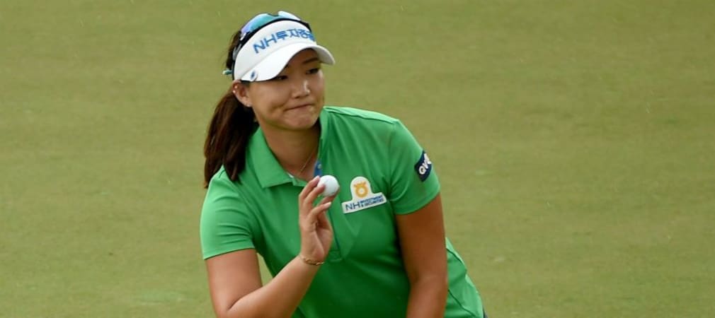 Mirim Lee freut sich an Loch 18 über einen gelungenen zweiten Tag bei der HSBC Women's Championship in Singapur. (Foto: Getty)