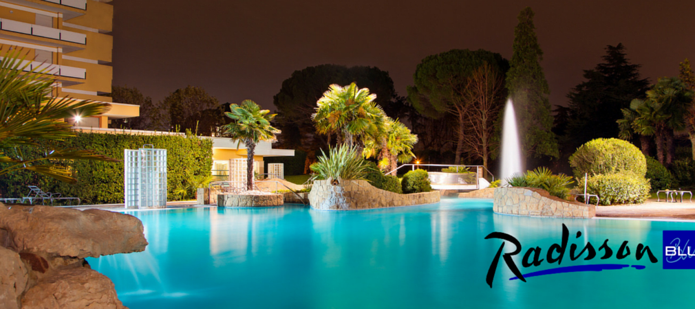 Das Radisson Blu Terme di Galzignano besitzt eine großzügige Pool- und Thermenlandschaft. (Foto: musement.com)