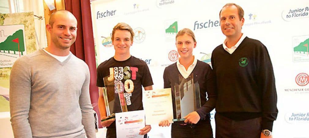 Schirmherr und Golfprofi Bernd Ritthammer (links) und Korbinian Kofler, Geschäftsführer des Golfclubs München Eichenried (rechts), freuen sich mit Florian Horder und Pilar von Heynitz. (Foto: Ralf Gamböck)