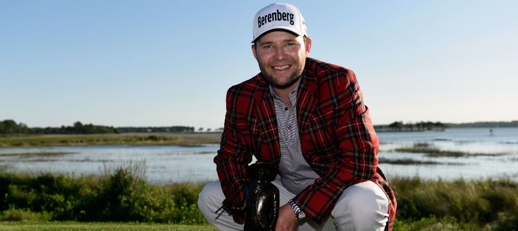 Branden Grace gewinnt die RBC Heritage und sichert sich neben dem Preisgeld und der Trophäe ein modisches Tartan-Jacket. (Foto: Getty)