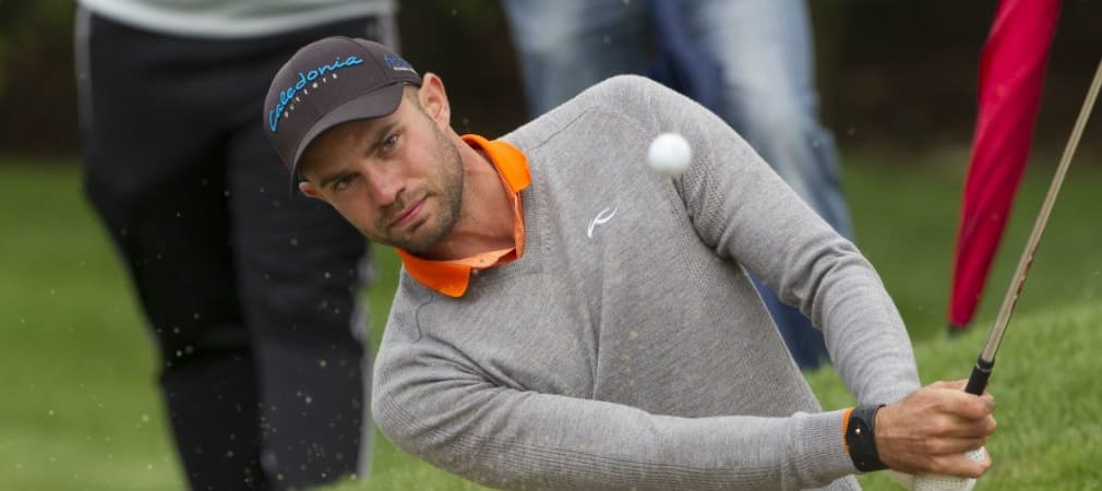 Hatte an der Südküste von China zu kämpfen: Bernd Ritthammer lässt sich bei der UBS Hong Kong Open Luft nach oben. (Foto: Getty)