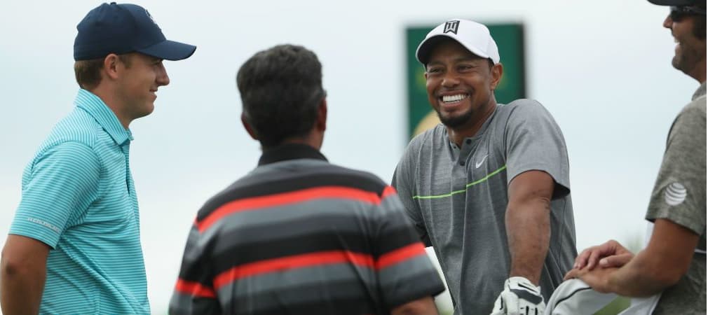 So sehen wir Tiger Woods gerne. Bei seinem Comeback bei der Hero World Challenge liegt er auch nach drei Durchgängen noch gut im Rennen. (Foto: Getty)