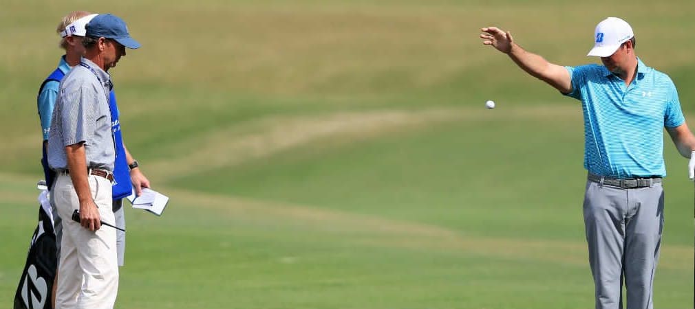 R&A und USGA überarbeiten seit drei Jahren die Regeln des Golfsports. Von Veränderungen könnte auch das Durchführen von Drops betroffen sien. (Foto: Getty)