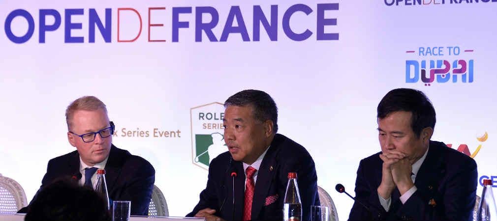 Keith Pelley (l) mit Vertretern des neuen Titelsponsors der Open de France HNA. (Foto: Getty)