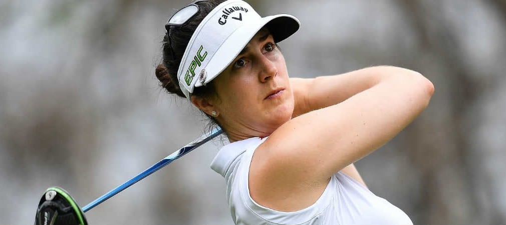 Sandra Gal wehrt sich gegen den Regen bei der Honda LPGA Thailand. (Foto: Getty)